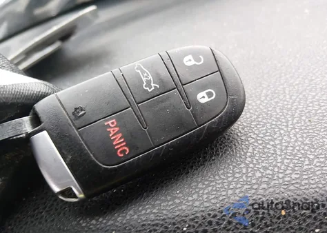 2015 Dodge Charger Police z USA, uszkodzony, nr VIN 2C3CDXATXFH785459